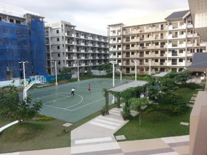 Arista Place Basketball Court