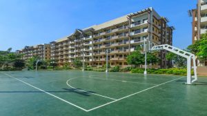 Arista Place Basketball Court