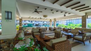 Arista Place Lounge Area